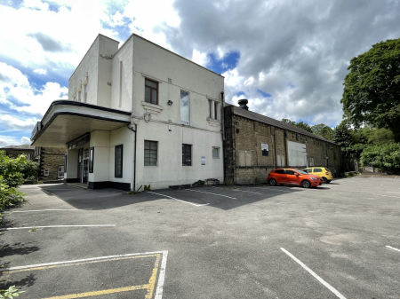 Photo of 73 Bradford Road, Brighouse