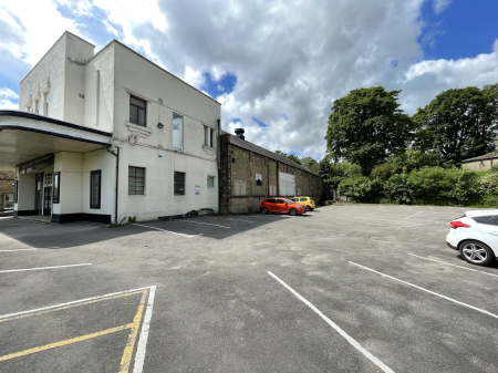 Photo of 73 Bradford Road, Brighouse