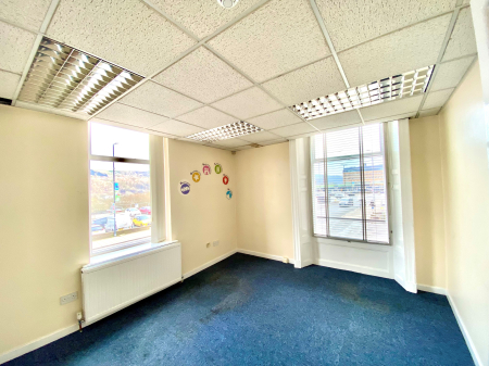 Photo of 85 Northgate, Halifax HX1 1XF